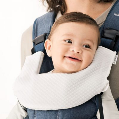 Babybjorn ベビーキャリア ONE KAI Air スタイ付き 抱っこ紐 – e