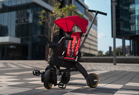 Doona ドゥーナ 折り畳み式三輪車 LIKI trike リキトライク ファイヤー